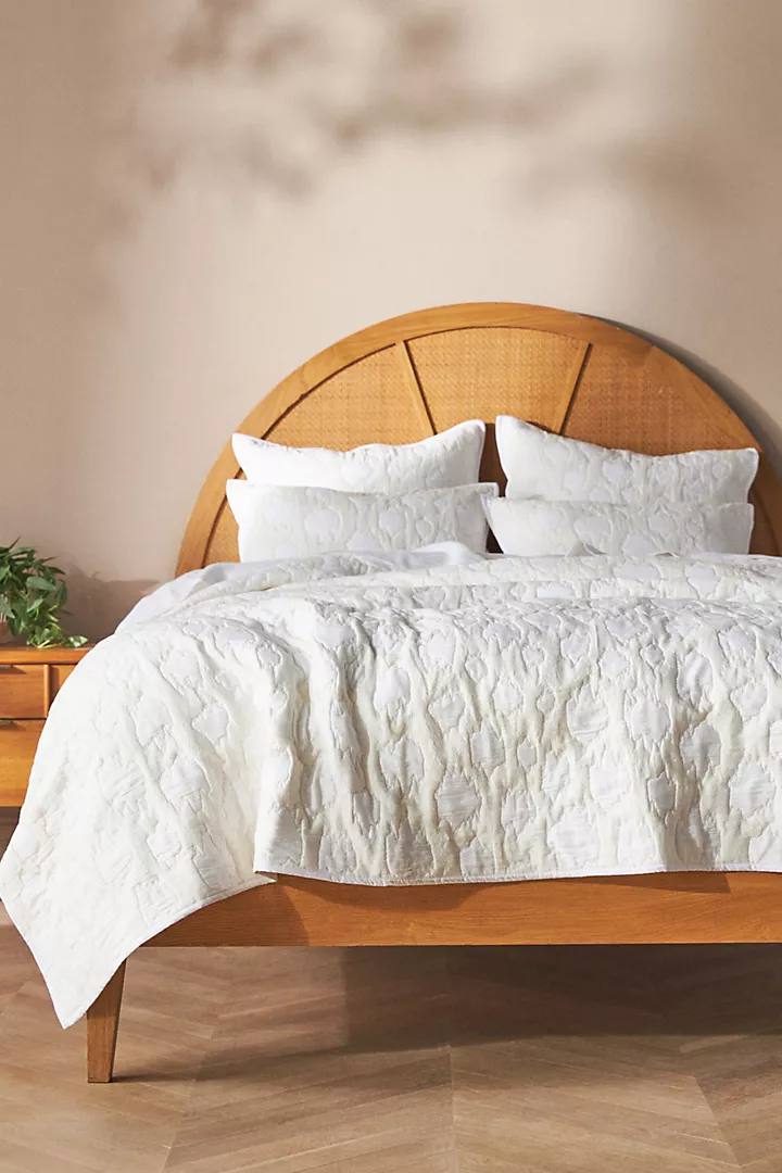 Amelia Matelassé Quilt