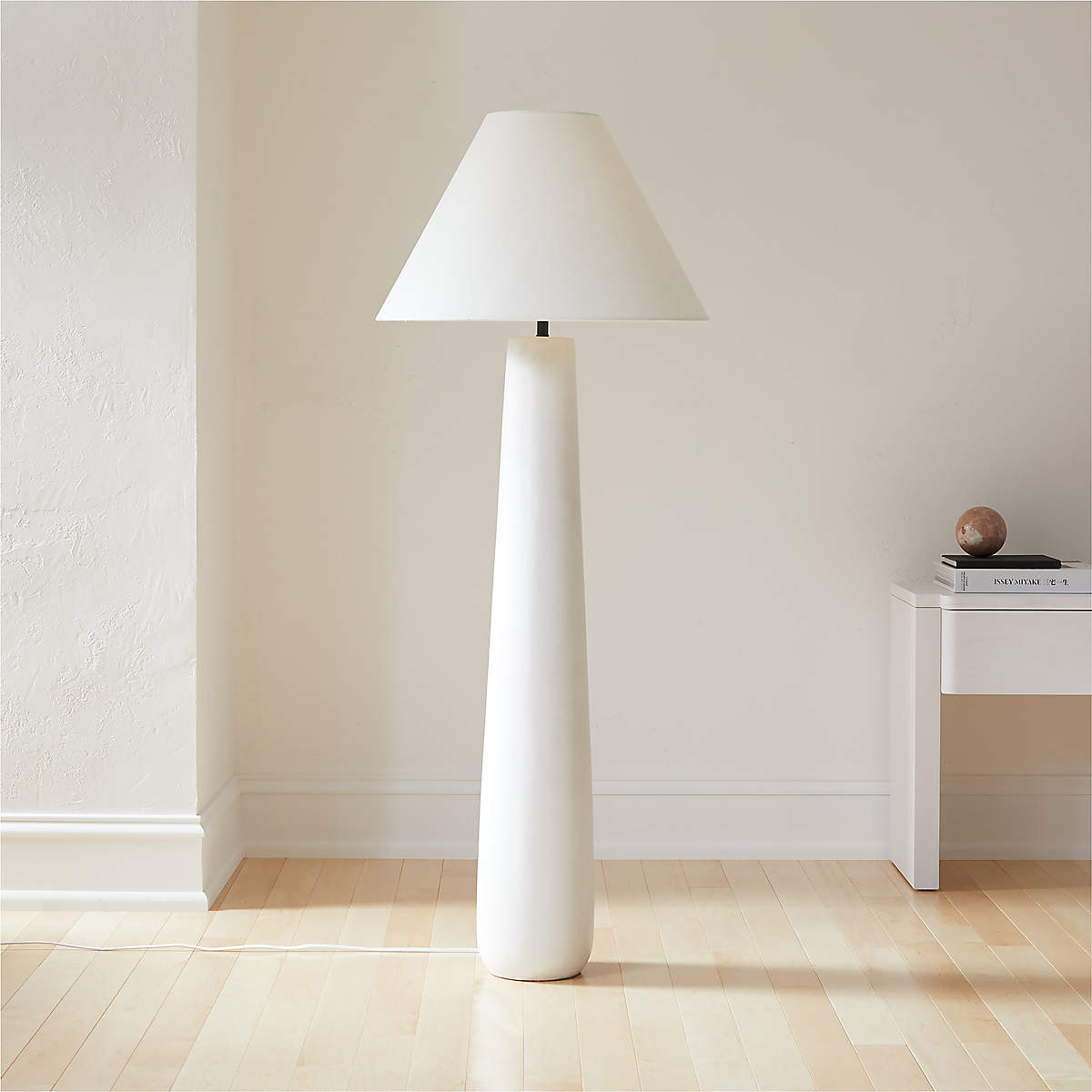 Polar White Cement Floor Lamp - Thumbnail 2