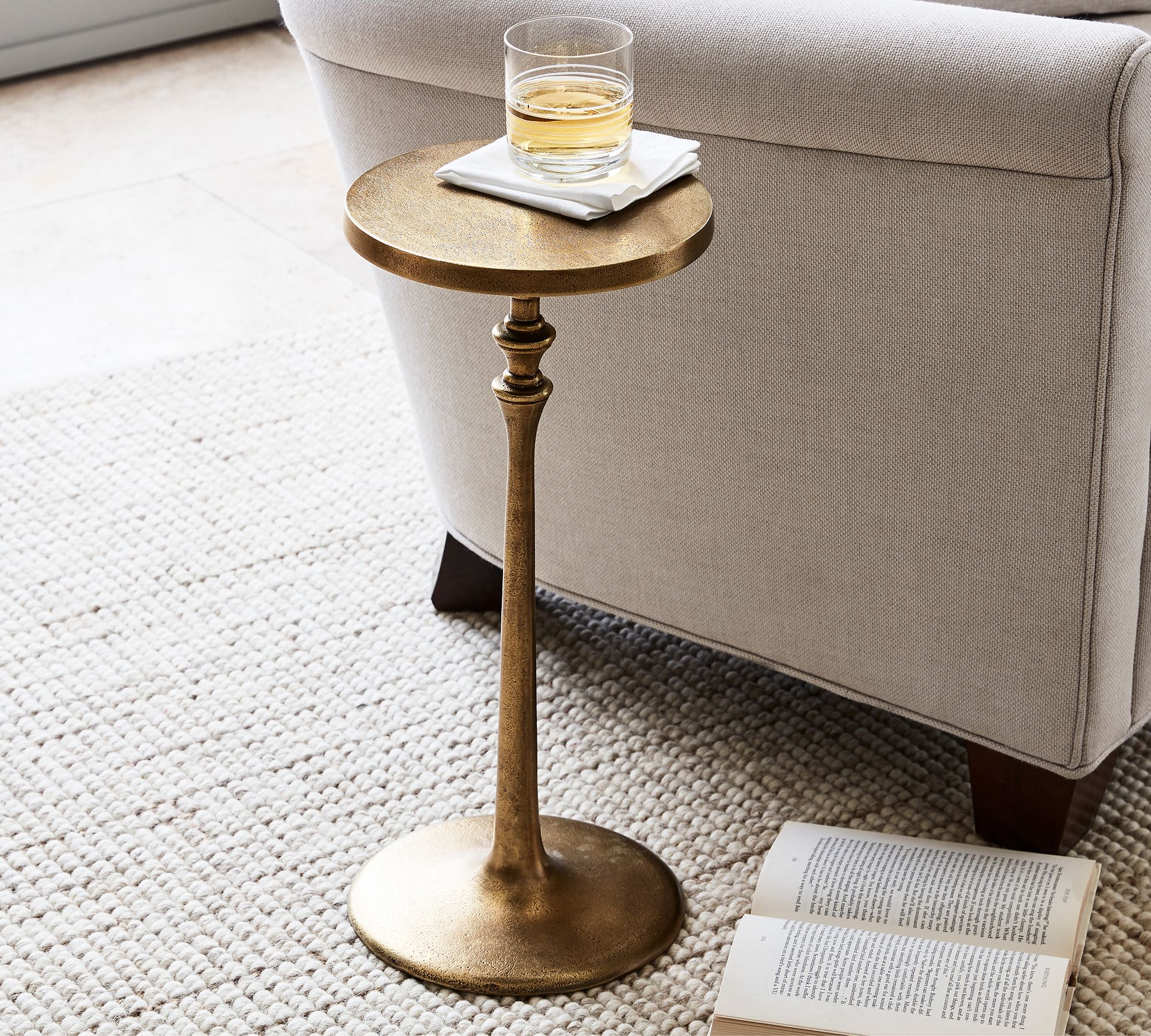 Round Metal Drink Table (9.5")